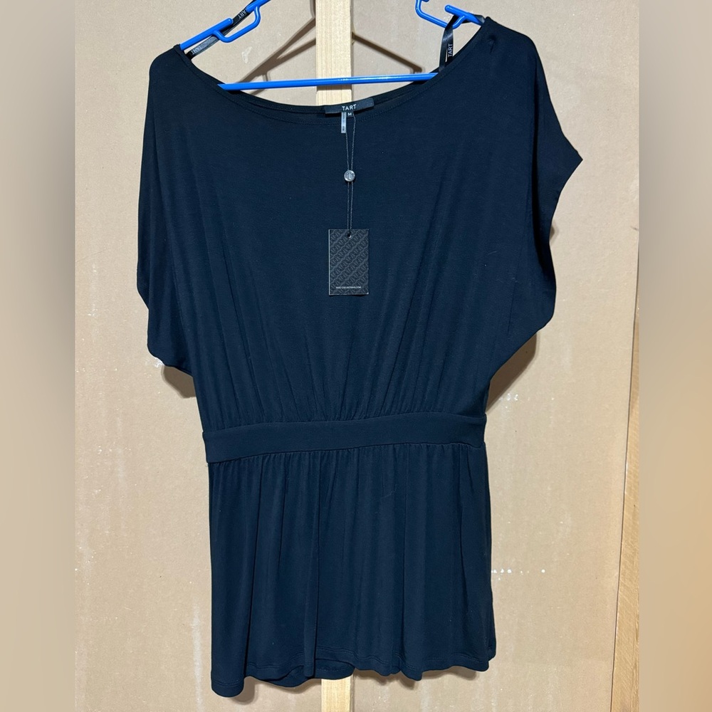 NWT TART COLLECTIONS TOP  - MEDIUM